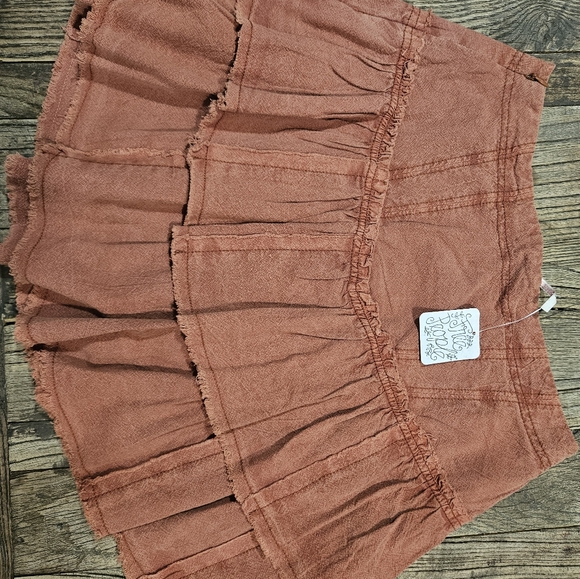 FREE PEOPLE NWT XS BRAND NEW W TAGS $78.00 RETAIL $10 - Picture 2 of 3